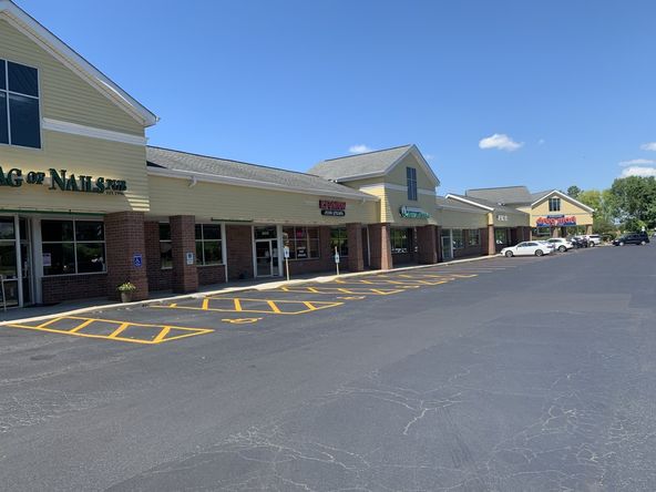 Discount Drug Mart Plaza: 797 Hill Rd N, Pickerington, OH 43147